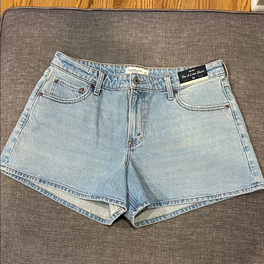 Abercrombie & Fitch Curvy A Line Jean Short